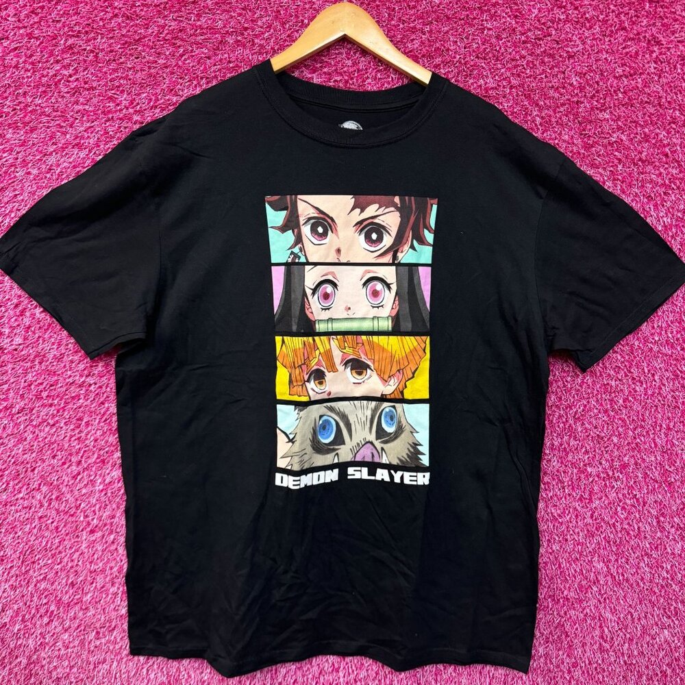 Demon Slayer Anime Eyes T-shirt size 2xl.